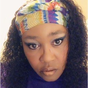 Meet your Posher, Cynthia